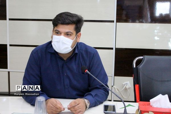 نشست بیست و چهارمین دوره انتخابات شوراهای دانش‌آموزی مدارس استان بوشهر