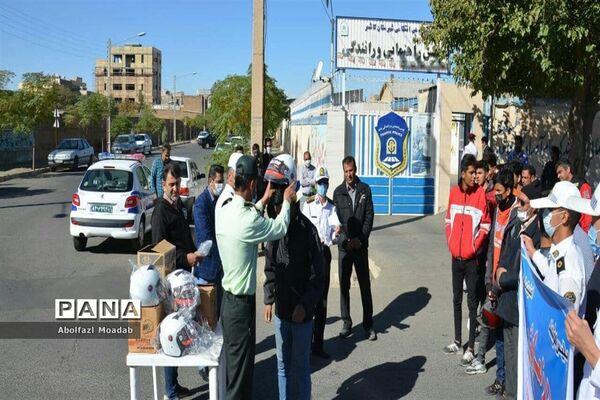 برگزاری رزمایش شهری موتورسواران قانونمند در هفته نیروی انتظامی