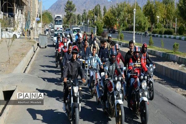 برگزاری رزمایش شهری موتورسواران قانونمند در هفته نیروی انتظامی