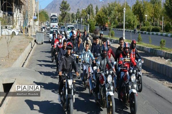 برگزاری رزمایش شهری موتورسواران قانونمند در هفته نیروی انتظامی