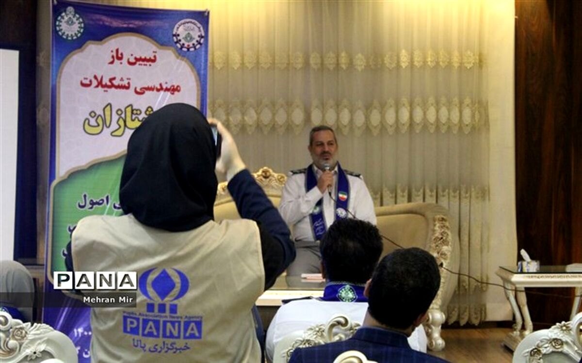 بحری ‌زاده: باید نمادها  و برنامه‌های سازمان دانش‌آموزی دارای روح الهی باشد