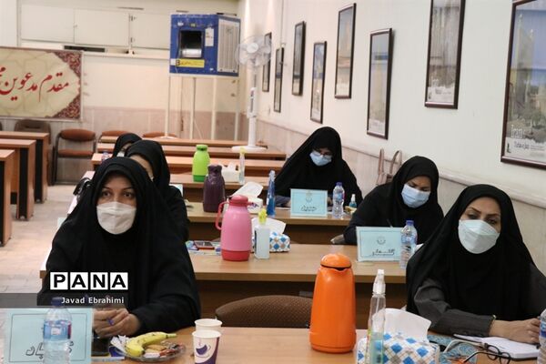 نشست گروه دوم کارشناسان سازمان دانش آموزی خراسان رضوی