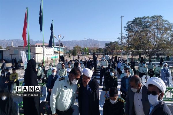 برگزاری آیین غبار روبی و عطر افشانی مزار شهدا روستای دهنو خلیل آباد