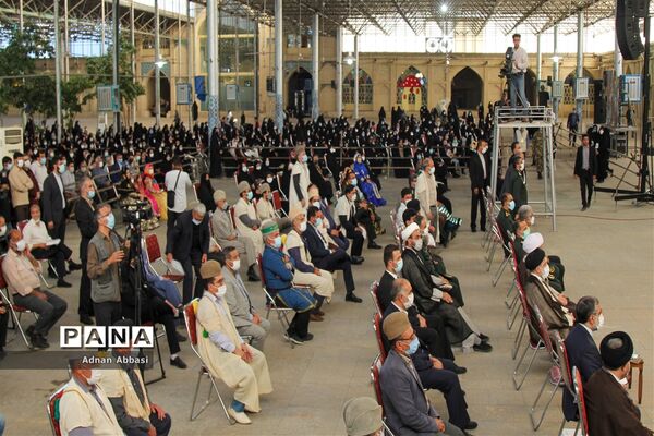 دیدار رئیس جمهوری با علما، نخبگان، خانواده معظم شهداء و اقشار مختلف مردم در شیراز