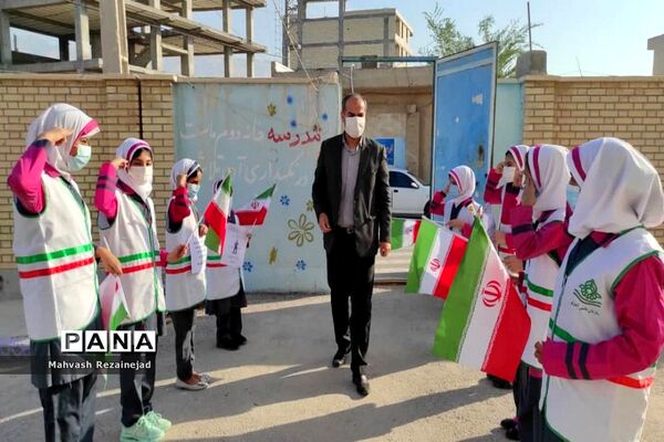 گرامیداشت هفته نیروی انتظامی شهرستان عسلویه با همکاری دانش آموزان پیشتاز