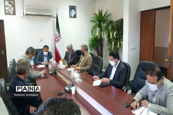 برگزاری جلسه بحران با محوریت پیشگیری از خسارات احتمالی  در اداره‌کل راه و شهرسازی