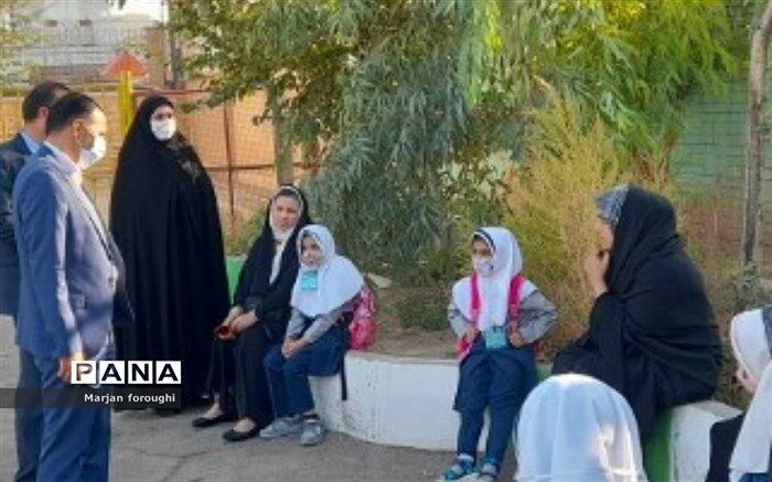 بازدید سرزده مدیرکل آموزش و پرورش شهرستان قرچک از مدارس