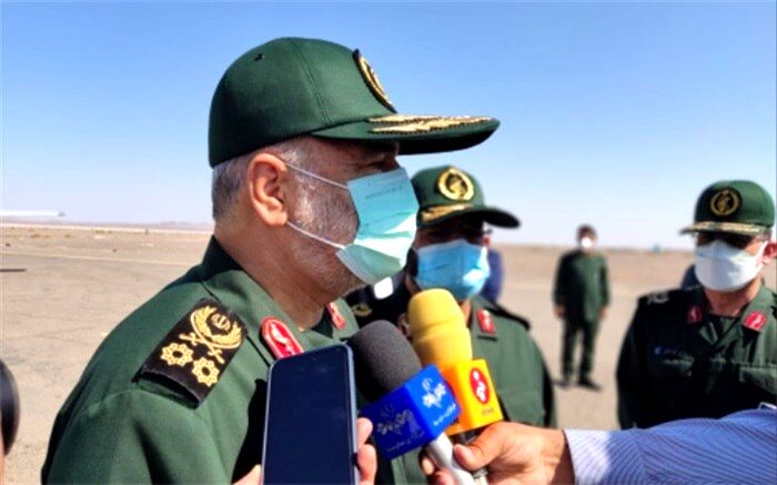فرمانده کل سپاه به کرمان سفر کرد