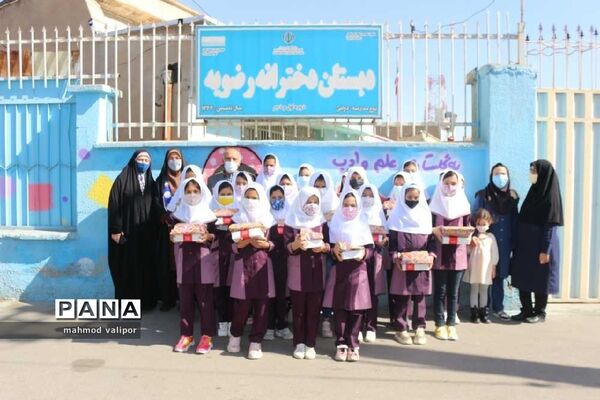 تجلیل سازمان دانش‌آموزی از دانش‌آموزان مناطق کم برخوردار قزوین