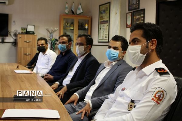 نشست سازمان آتش نشانی  و خدمات ایمنی  شهرداری شهر شیراز با سازمان دانش آموزی استان فارس