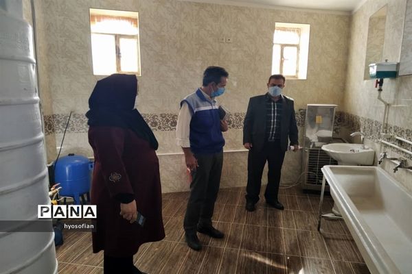 بازدید از مدارس شهرضا توسط مدیر کانون شهید مفتح و مسئول سازمان دانش آموزی شهرضا