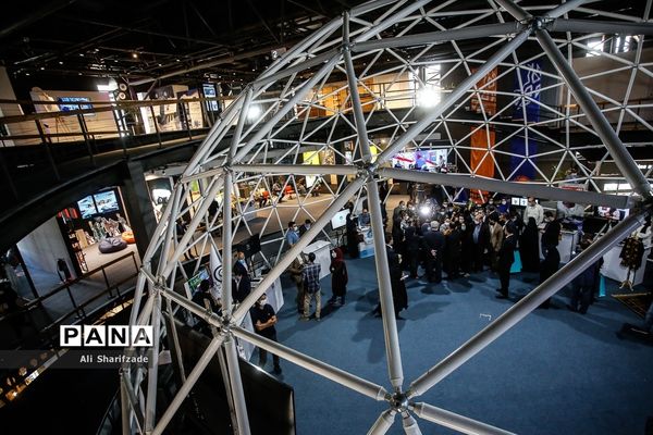 نمایشگاه صنایع خلایق و فرهنگی