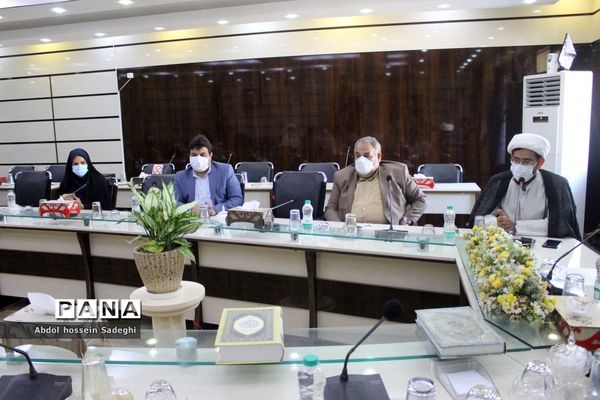 نشست هماهنگی گرامیداشت یوم الله سیزده آبان در آموزش و پرورش استان بوشهر