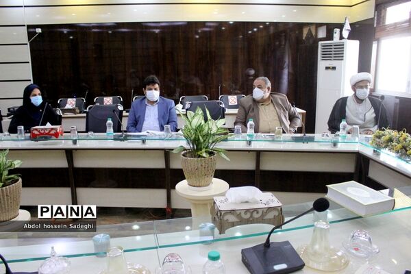 نشست هماهنگی گرامیداشت یوم الله سیزده آبان در آموزش و پرورش استان بوشهر