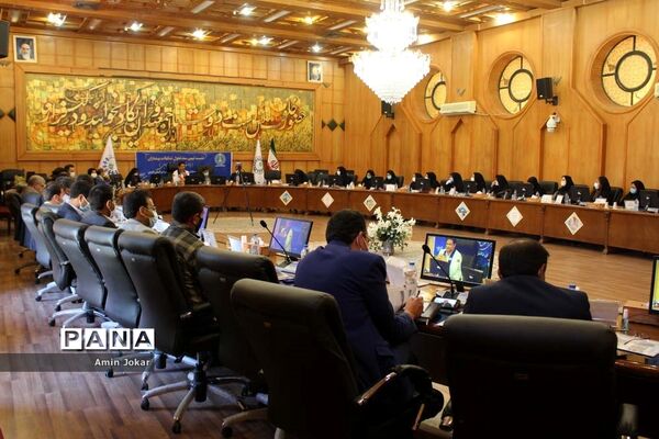 نشست تبیین سند تحول تشکیلات پیشتازان در فارس