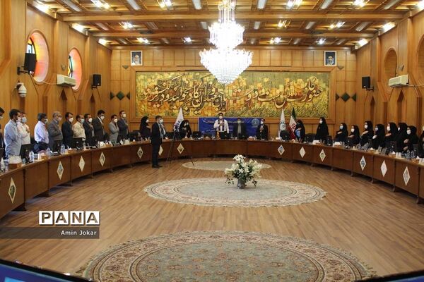 نشست تبیین سند تحول تشکیلات پیشتازان در فارس
