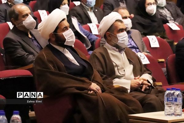 آیین تکریم و معارفه رئیس دانشگاه علوم پزشکی تبریز