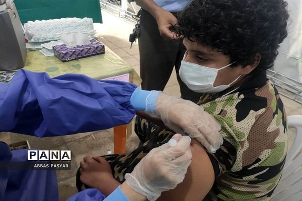 واکسیناسیون دانش‌آموزان در قم