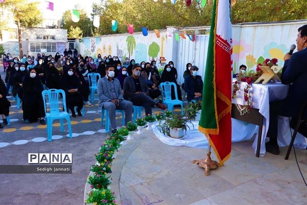 آیین بزرگداشت هفته پیوند اولیا و مربیان در مدارس آباده