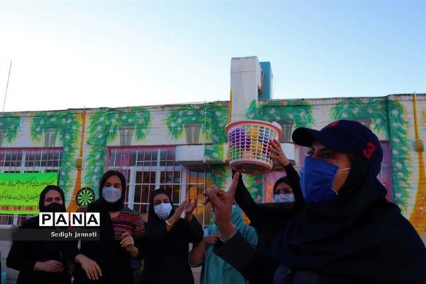 آیین بزرگداشت هفته پیوند اولیا و مربیان در مدارس آباده