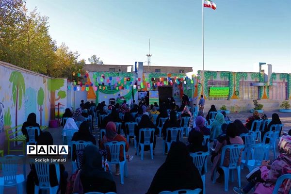 آیین بزرگداشت هفته پیوند اولیا و مربیان در مدارس آباده