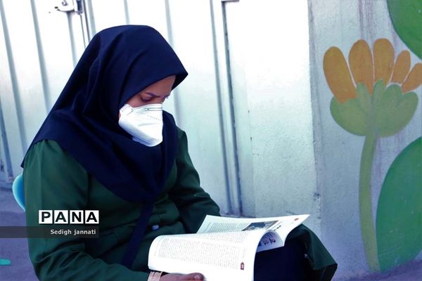 آیین بزرگداشت هفته پیوند اولیا و مربیان در مدارس آباده