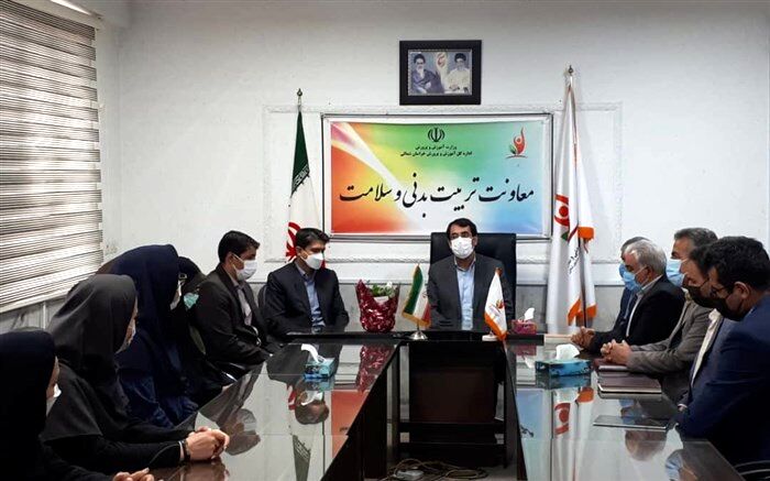 نشست مدیرکل آموزش وپرورش خراسان‌شمالی با همکاران معاونت تربیت‌بدنی و سلامت