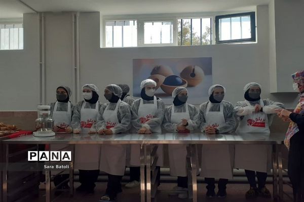 راه اندازی رشته نان، شیرینی و شکلات در تهران