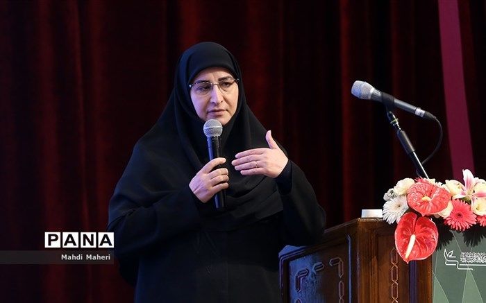 حکیم‌زاده: حضور در همایش‌های قرآنی یک رزق معنوی است