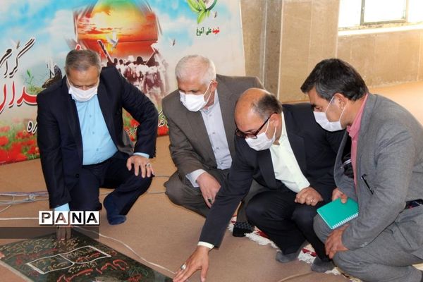 ادای احترام سرپرست وزارت آموزش و پرورش به مقام شامخ شهدای استان کهگیلویه و بویراحمد