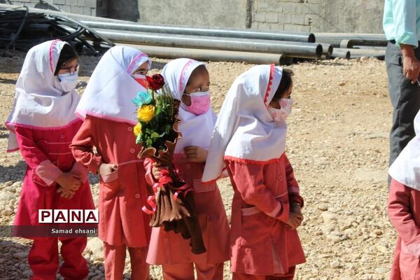 مراسم نمادین جمع‌آوری مدارس کانکسی کهگیلویه و بویراحمد
