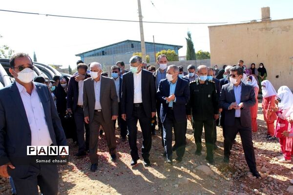 مراسم نمادین جمع‌آوری مدارس کانکسی کهگیلویه و بویراحمد