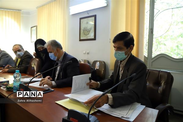 جلسه کارگروه ماده ۱۸ سرویس حمل و نقل دانش‌آموزی شهر تهران