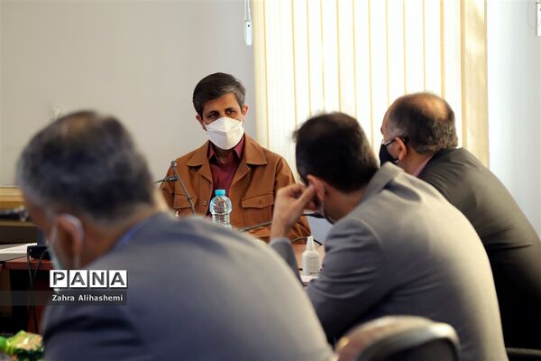 جلسه کارگروه ماده ۱۸ سرویس حمل و نقل دانش‌آموزی شهر تهران