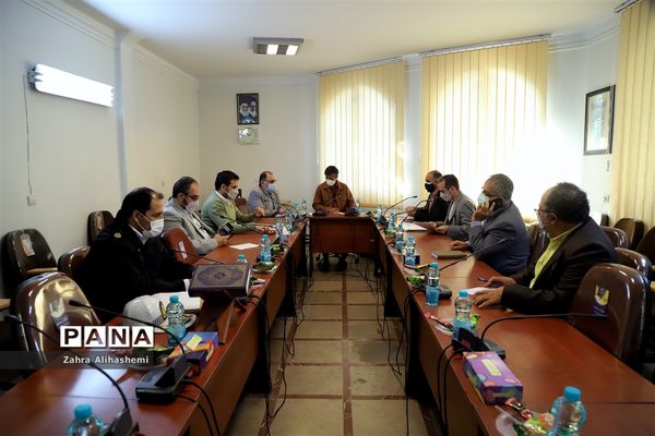 جلسه کارگروه ماده ۱۸ سرویس حمل و نقل دانش‌آموزی شهر تهران