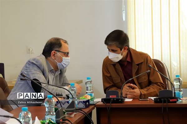 جلسه کارگروه ماده ۱۸ سرویس حمل و نقل دانش‌آموزی شهر تهران