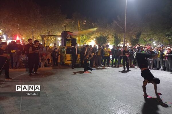 جشن ورزشکاران باشگاه فرهنگی ورزشی سپاهان در چهارباغ اصفهان