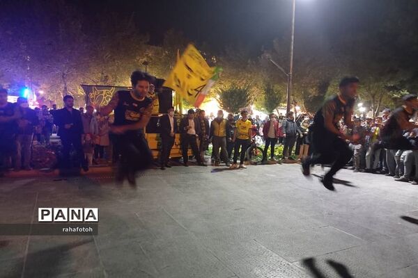 جشن ورزشکاران باشگاه فرهنگی ورزشی سپاهان در چهارباغ اصفهان
