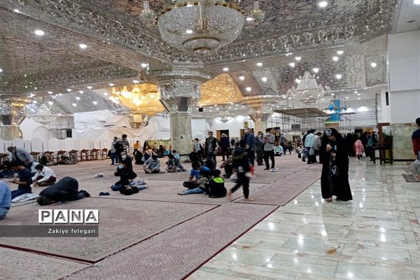 زائرین حرم حضرت عبدالعظیم الحسنی(ع) درشهرری