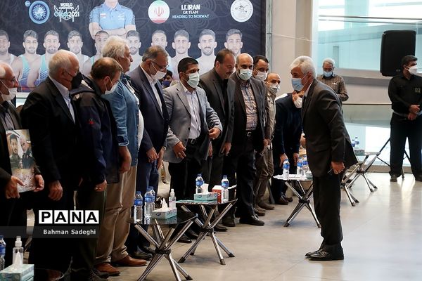 مراسم تجلیل از کشتی‌گیران تیم ملی
