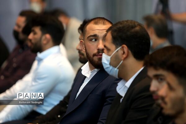 مراسم تجلیل از کشتی‌گیران تیم ملی
