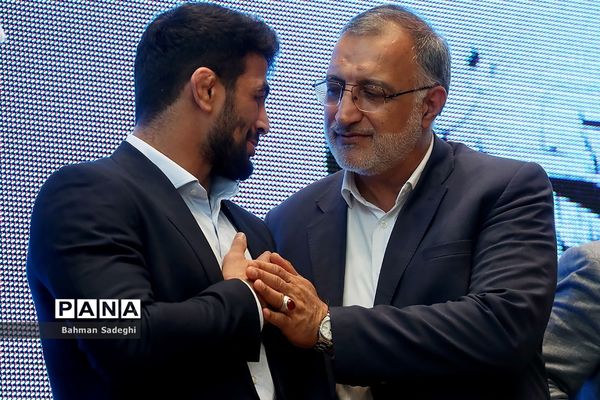 مراسم تجلیل از کشتی‌گیران تیم ملی