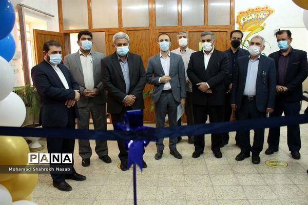 بازدید مدیرکل آموزش و پرورش خوزستان از خط ملی نماد