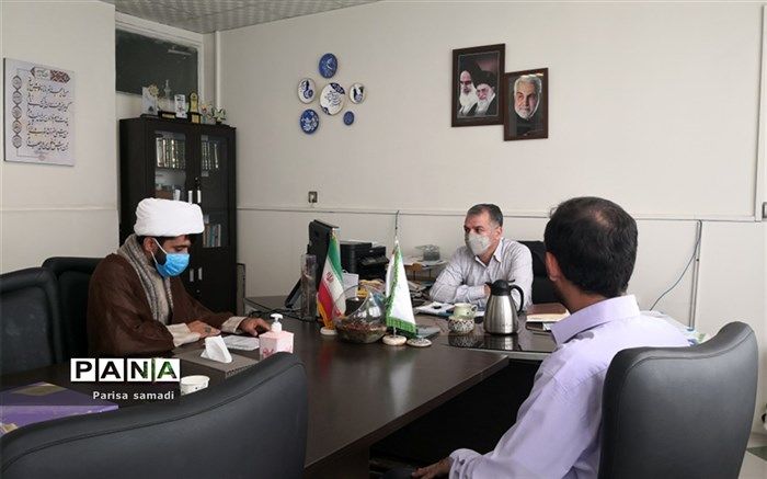 جلسه توجیهی مبلغین طرح امین مدارس منطقه ۱۳ برگزار شد