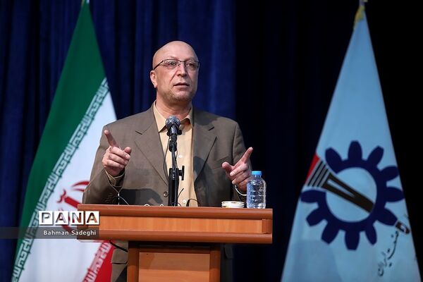 تودیع و معارفه روسای سابق و جدید دانشگاه علم و صنعت