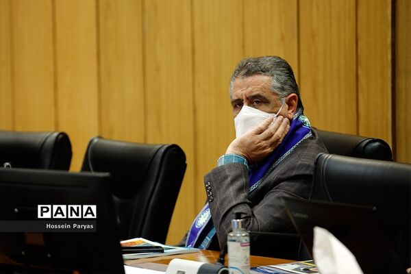 نشست سرپرست وزارت آموزش و پرورش با هیات امنای سازمان دانش‌آموزی