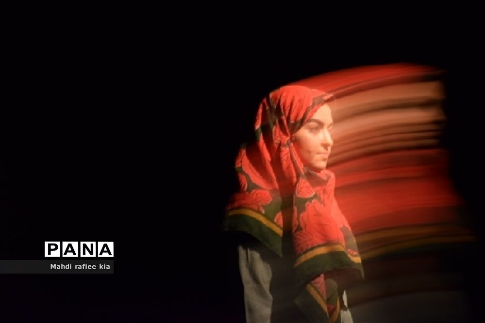 اجرای سری دوم تئاتر «تکه‌های سنگین سرب»