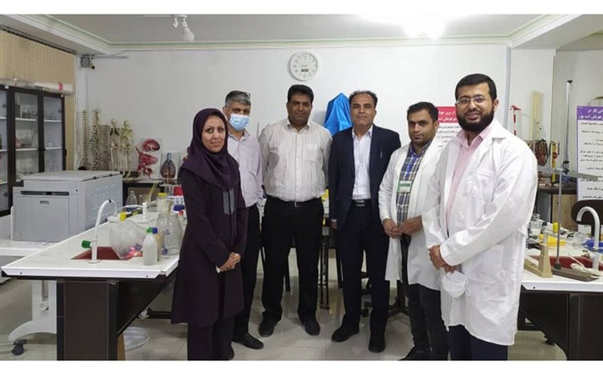 کسب رتبه دوم کشوری در سومین دوره مسابقات آزمایشگاهی دبیران علوم تجربی