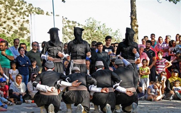 معرفی داوران بخش ایثار و شهادت جشنواره بین‌المللی تئاتر خیابانی مریوان