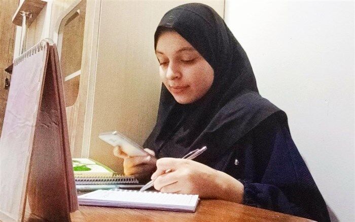 شهدا الگوی  مناسبی برای دانش‌آموزان هستند
